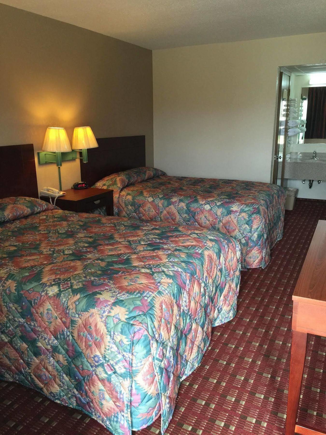 Executive Inn And Suites Dyersburg Exterior foto