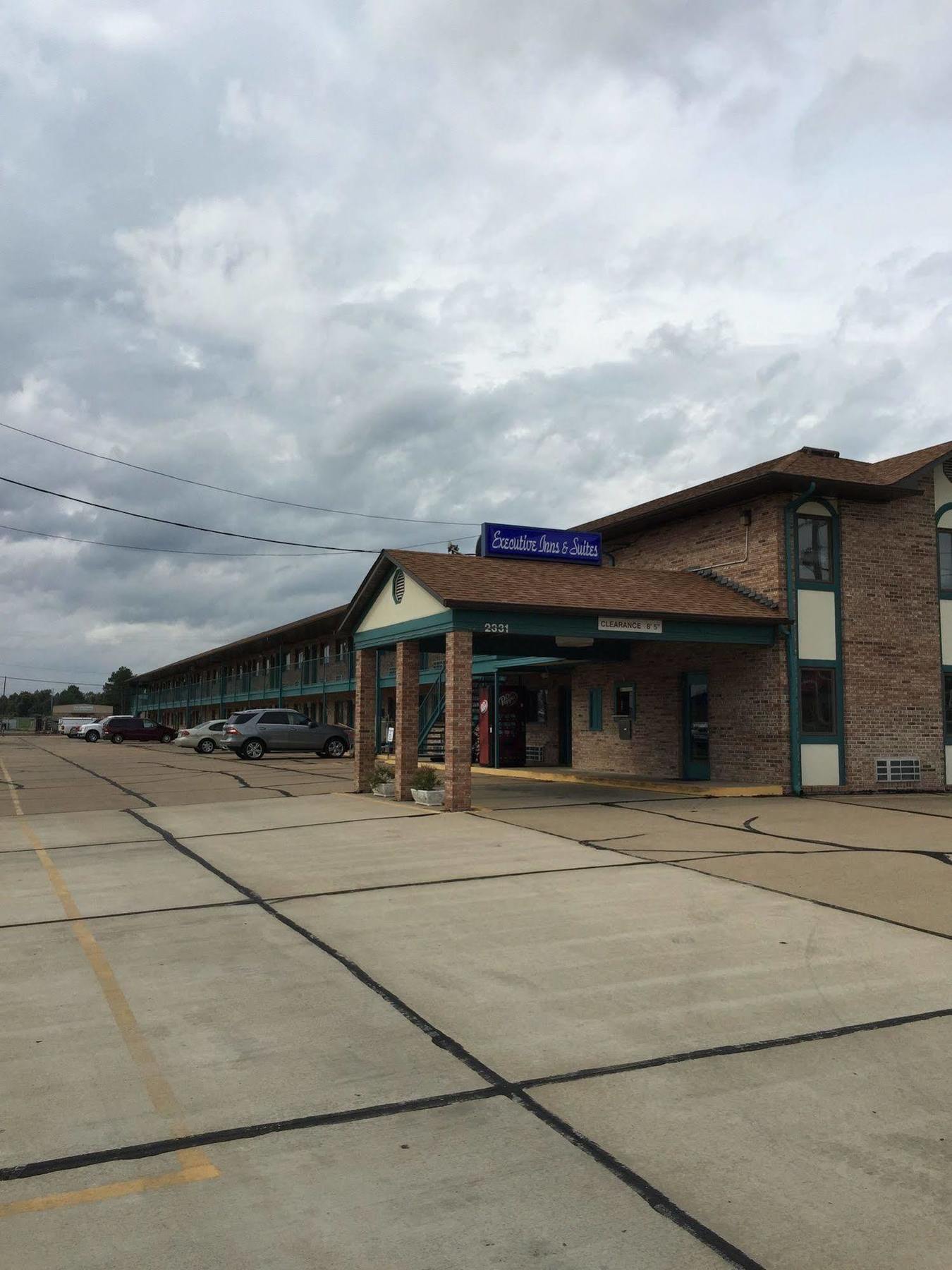 Executive Inn And Suites Dyersburg Exterior foto